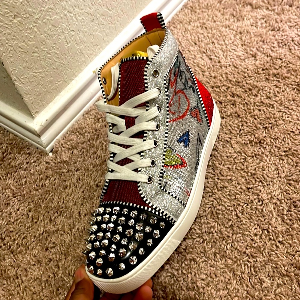 I had this for 6 months , trying to sell it